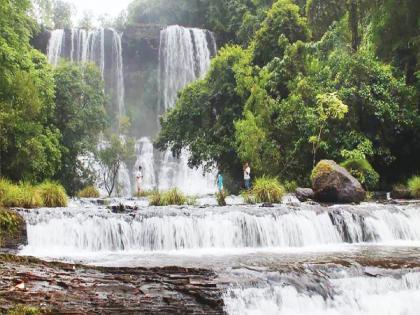 Waterfalls in Konkan: Savatkada waterfall in Rajapur taluka is a tourist attraction in the state | Waterfalls in Konkan: पावसाळी पर्यटनात भाव खाऊन जाणारा ‘सवतकडा’