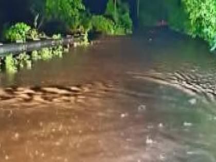 Heavy rains hit Sawantwadi taluka Sindhudurg Water on Amboli road, flood like situation in Banda city | Sindhudurg: सावंतवाडी तालुक्यात पावसाने हाहाकार; आंबोली मार्गावर पाणी, बांदा शहरात पूरसदृश स्थिती