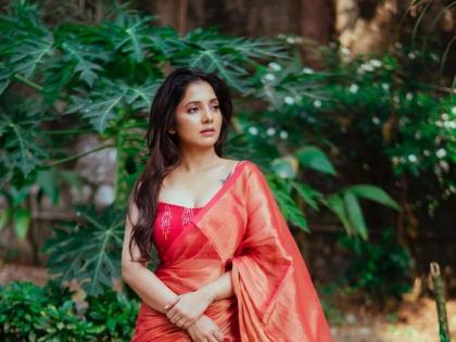 marathi actress sayali sanjeev latest post for her father | 'आज बरोबर ६ महिने झाले..';खास व्यक्तीच्या आठवणीत सायली संजीव झाली भावुक