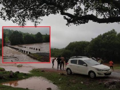 Tourists from Berkeley Falls returned safely; Collector's appeal | बर्की धबधब्यावरील पर्यटक सुरक्षितपणे माघारी परतले; जिल्हाधिकाऱ्यांचे आवाहन