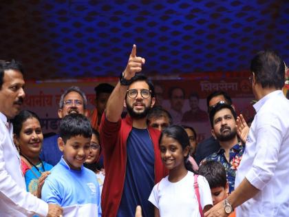 Dahi Handi: Shiv Sena MLA Aaditya Thackeray Criticize BJP Over Jambori Maidan Issue | आज आनंदाचा दिवस, उगाच कार्यकर्त्यांना एकमेकांशी भिडवू नका; आदित्य ठाकरेंचा इशारा