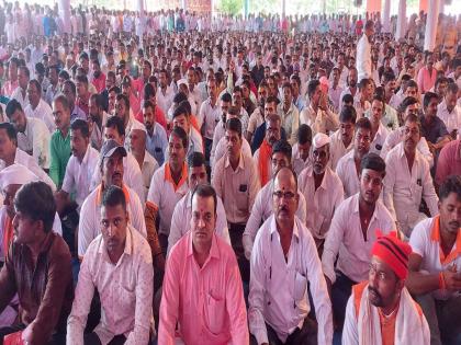 Provide 350 sq. ft. housing to Mathadi workers; Demand to Chief Minister, Deputy Chief Minister | माथाडी कामगारांना ३५० चौरस फुटांची घरे द्या; मुख्यमंत्री उपमुख्यमंत्र्यांकडे मागणी