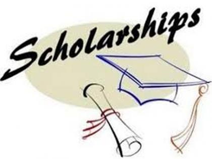 Eight students of MNC School' merit in scholarship exam | शिष्यवृत्ती परीक्षेत मनपा शाळेचे आठ विद्यार्थी ‘मेरिट’