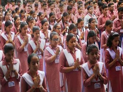 Now say 'Jai Hind' not 'Good morning' in school! Activities in schools across Haryana from 15th August | आता शाळेमध्ये ‘गुड मॉर्निंग’ नव्हे ‘जय हिंद’ बोला! १५ ऑगस्टपासून हरयाणातील शाळांमध्ये उपक्रम