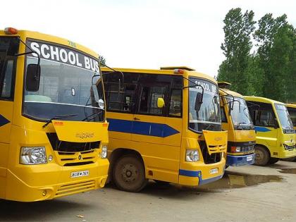 Nagpur school bus, van fee up 10 pc increase: Parental robbery | नागपुरात स्कूलबस, व्हॅनच्या शुल्कात १० टक्क्याने वाढ : पालकांची लूट