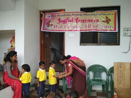  gurupurnima: celebrated in school of mangrulpir | gurupurnima:  गुरु बंधन उपक्रम राबवून जोपासली गुरु-शिष्य परंपरा