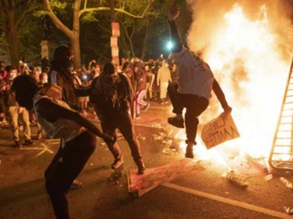 Violence and Curfew spread across 40 cities in america after 52 years due to George Floyd Death