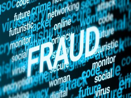 Pretending to be municipal employees; Bogus employees defraud bank of Rs 63 lakhs | महापालिका कर्मचारी असल्याचे भासवले; बोगस कर्मचाऱ्यांचा बँकेला ६३ लाखांचा गंडा Pretending to be municipal employees; Bogus employees defraud bank of Rs 63 lakhs | महापालिका कर्मचारी असल्याचे भासवले; बोगस कर्मचाऱ्यांचा बँकेला ६३ लाखांचा गंडा