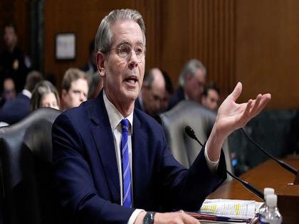 चीनला इराणकडून तेल खरेदी करू देणार नाही; ट्रम्प यांच्या निकटवर्तीयाने दिली मोठी धमकी - Marathi News | China will not be allowed to buy oil from Iran; Trump close aide scott bessent gives big threat | Latest international News at Lokmat.com