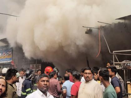 A fire broke out at a shop in Mumbra; Fires broke out in two places within three hours | मुंब्र्यात दुकानाला लागली आग; तीन तासादरम्यान दोन ठिकाणी लागल्या आगी