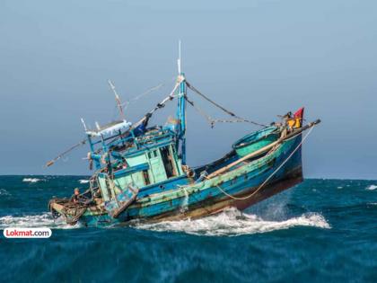 Six boats sink in storm; Seven sailors from Mumbai, Gujarat missing, 11 rescued | वादळात सहा बोटी बुडाल्या; मुंबई, गुजरातमधील सात खलाशी बेपत्ता, ११ जणांना वाचविले Six boats sink in storm; Seven sailors from Mumbai, Gujarat missing, 11 rescued | वादळात सहा बोटी बुडाल्या; मुंबई, गुजरातमधील सात खलाशी बेपत्ता, ११ जणांना वाचविले