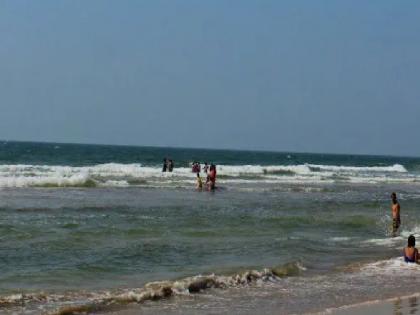 Ratnagiri: समुद्रात लाटांमध्ये अडकल्या, बुडू लागताच केला आरडाओरडा; जीवरक्षकांमुळे कोल्हापूरच्या तिघींचा वाचला जीव