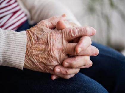 Fear of money laundering and arrest, Rs 26 lakhs were extracted from a senior citizen | मनी लॉन्ड्रिंगचा धाक अन् अटकेची भीती, ज्येष्ठाकडून उकळले २६ लाख Fear of money laundering and arrest, Rs 26 lakhs were extracted from a senior citizen | मनी लॉन्ड्रिंगचा धाक अन् अटकेची भीती, ज्येष्ठाकडून उकळले २६ लाख