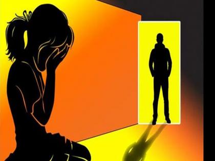 Father stepfather and uncle sexually assaulted 10 year old girl | बाप, सावत्र बाप अन् काका झाला हैवान; १० वर्षांच्या चिमुरडीवर जन्मदात्याचा अत्याचार