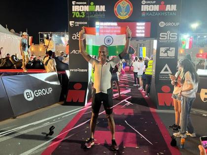 Dr Tejanand Ganpatye became the first Ironman of the district | डाॅ तेजानंद गणपत्ये ठरले जिल्ह्यातील पहिले ‘आयर्नमन’