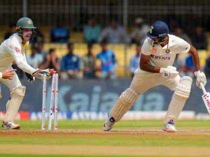 India's 'wicket' in the spinners net; Australia took control of the match on the first day | फिरकीच्या जाळ्यात भारताचीच ‘विकेट’; ऑस्ट्रेलियाने घेतली पहिल्याच दिवशी सामन्यावर पकड