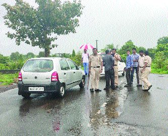 Destruction of tourists due to the security of the Gondeshwar and Morbe dam | गाढेश्वर, मोरबे धरणावरील बंदोबस्तामुळे पर्यटकांचा हिरमोड