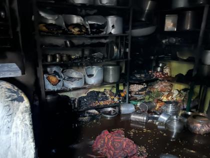 Gas cylinder explodes in house in Alandi; One injured, no casualties | आळंदी येथे घरात गॅस सिलेंडरचा स्फोट; एक जखमी, कोणतीही जीवितहानी नाही Gas cylinder explodes in house in Alandi; One injured, no casualties | आळंदी येथे घरात गॅस सिलेंडरचा स्फोट; एक जखमी, कोणतीही जीवितहानी नाही
