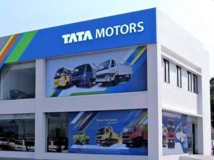 April 1st! Tata Motors will give a big blow; Announcement of increase in prices of vehicles | १ एप्रिल! टाटा मोटर्स मोठा झटका देणार; वाहनांच्या किंमती 5 टक्क्यांनी वाढविण्याची घोषणा