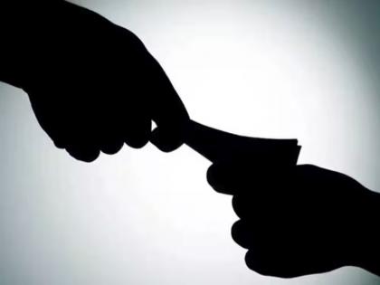 Bribery department action against depot manager of Buldhana bus depot while accepting bribe of 7 thousand rupees | ७ हजार रुपयांची लाच घेताना बुलढाणा बस आगाराच्या डेपो मॅनेजरवर लाचलुचपत विभागाची कारवाई