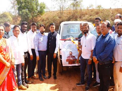 MLA Phaldesai took Auto at his own expense to collect garbage | कचरा गोळा करण्यासाठी आमदार फळदेसाई यांनी स्वखर्चाने घेतल्या रिक्षा