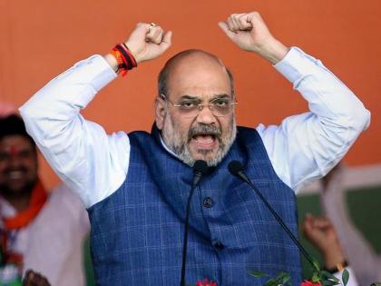 home minister amit shah slams thackeray government over arnab goswami arrest | काँग्रेस अन् मित्रपक्षांची कृती लोकशाहीसाठी लज्जास्पद; गोस्वामींवरील कारवाईवरून अमित शहांचा घणाघात