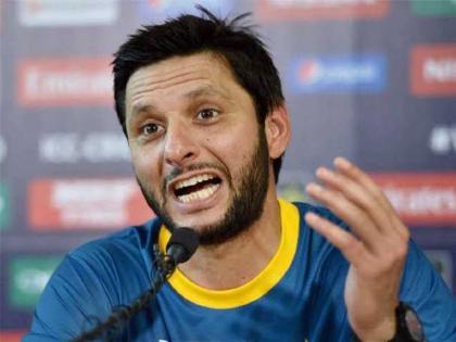 Shahid Afridi Named Interim Chief Selector Of Pakistan Abdul Razzaq And Rao Iftikhar Anjum Also In Panel | शाहिद आफ्रिदीला मिळाली मोठी जबाबदारी; अब्दुल रज्जाकचाही निवड समितीमध्ये समावेश