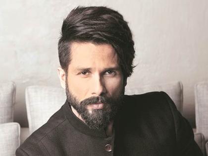 Is Shahid Kapoor Suffering From Cancer? | शाहिद कपूरला कॅन्सर झाला असल्याची पसरली अफवा, कुटुंबियांनी दिले स्पष्टीकरण