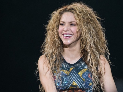 OMG! Singer Shakira faces tax fraud charges in Spain | OMG ! शकीराने केली तब्बल ११८ कोटींची कर चोरी?