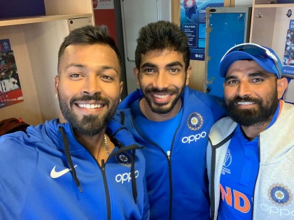 India Vs Afghanistan Latest News, ICC World Cup 2019 : Mohammad Shami say thank's to Japrit bumrah, know why? | India Vs Afghanistan Latest News : मोहम्मद शमीनं मानले जसप्रीत बुमराहचे आभार; पाहा व्हिडीओ