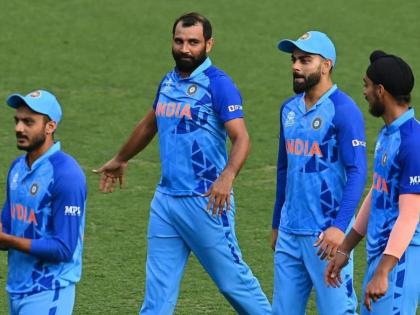 Mohammad Shami also broke the backs of the bookies by bowling dangerously | घातक गोलंदाजी करत मोहम्मद शमीने बुकींचेही कंबरडे मोडले