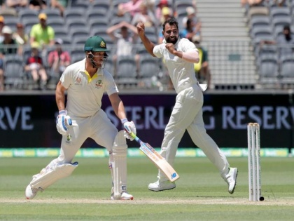 IND vs AUS 2nd Test: India can never won single test in last five year for catching more than 200 runs | IND vs AUS 2nd Test : शमीनं निर्माण केली आस; मात्र आकडेवारी दाखवते विजयाचा वनवास