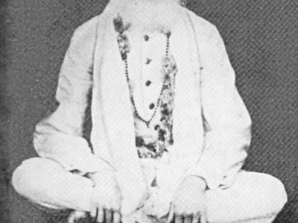 Saint Shankar Maharaj who struggled for the welfare of tribal people | आदिवासी भागात जनकल्याणासाठी झटणारे संत श्री शंकर महाराज