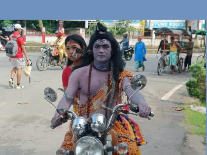 Nagaon, Assam | Man who played Lord Shiva in nukkad natak arrested for allegedly hurting religious sentiments | भगवान शिव-पार्वतीच्या वेशात पथनाट्य; धार्मिक भावना दुखावल्याप्रकरणी कलाकारांवर गुन्हा