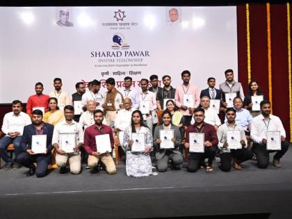 कृषीसह सर्व क्षेत्रात एआय तंत्रज्ञान स्वीकारावे; फेलोशिप प्रदान कार्यक्रमात शरद पवार यांचा सल्ला - Marathi News | AI technology should be adopted in all sectors including agriculture; Sharad Pawar's advice at the fellowship award program | Latest maharashtra News at Lokmat.com कृषीसह सर्व क्षेत्रात एआय तंत्रज्ञान स्वीकारावे; फेलोशिप प्रदान कार्यक्रमात शरद पवार यांचा सल्ला - Marathi News | AI technology should be adopted in all sectors including agriculture; Sharad Pawar's advice at the fellowship award program | Latest maharashtra News at Lokmat.com