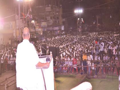 Sharad Pawar; Meeting in Kotargaon for the campaign of Ashutosh Kale | पाणीप्रश्न आपण सोडवू-शरद पवार; आशुतोष काळे यांच्या प्रचारार्थ कोपरगावात सभा