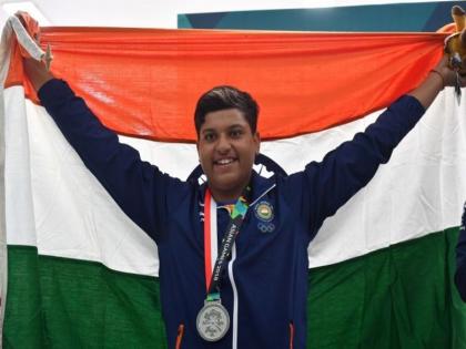 Asian Games 2018: Do not become a star in one night ... Shardul Vihan's Success Story | Asian Games 2018: एका रात्रीत कुणी स्टार बनत नाही... शार्दुल विहानची यशोगाथा वाचून थक्क व्हाल