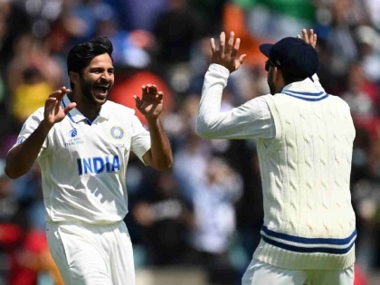 Ranji Trophy 2024 - Shardul Thakur picks six wickets (6/21) as Mumbai bundles Assam for 84 before Lunch on Day 1 | 6-21! शार्दूल ठाकूरचे जबरदस्त पुनरागमन, प्रतिस्पर्धी संघाचा डाव लंच ब्रेकच्या आधीच गुंडाळला, video