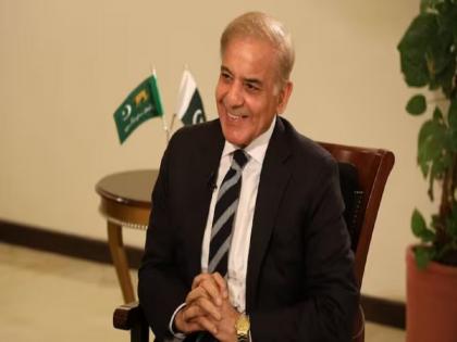 After IMF, now ADB provides financial assistance to Pakistan, gives $800 million despite India's opposition | IMFनंतर आता पाकला ADBची आर्थिक मदत, भारताच्या विरोधाला न जुमानता दिले $800 मिलियन After IMF, now ADB provides financial assistance to Pakistan, gives $800 million despite India's opposition | IMFनंतर आता पाकला ADBची आर्थिक मदत, भारताच्या विरोधाला न जुमानता दिले $800 मिलियन