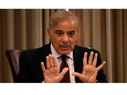 Pakistan Shahbaz Sharif | Shahbaz Sharif's video goes viral, 'I was ashamed to ask for a loan from the UAE, but I was helpless' | 'UAE कडे कर्ज मागताना लाज वाटत होती, पण लाचार होतो...' शाहबाज शरीफ यांचा व्हिडिओ व्हायरल