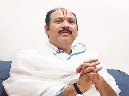 Students study first then pour a water on Shivlinga: Pandit Pradeep Mishra | विद्यार्थ्यांनो आधी अभ्यास करा मग शिवलिंगावर एक लोटा जल वाहा: पंडित प्रदीप मिश्रा 