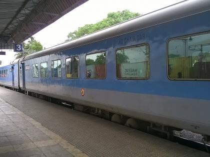 आधीच २ तास उशीर, त्यात एक कोच न घेताच ट्रेन सुटली; CSMT स्थानकात अजब प्रकार, प्रवाशांचे हाल - Marathi News | already 2 hours late manmad panchavati train leaves without taking one coach strange situation at csmt station plight of passengers | Latest travel News at Lokmat.com