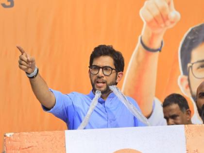 Mumbai robbers will go to jail when our government comes; Aditya Thackeray's warning | आमचे सरकार आल्यावर मुंबईचे लुटारू जेलमध्ये जातील; आदित्य ठाकरेंचा इशारा