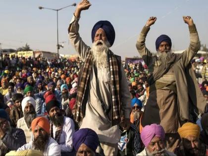 Presently tense situation on Shambhu and Khanauri border; Government's attention on the progress of farmers | शंभू अन् खनौरी सीमेवर सध्या तणावपूर्ण परिस्थिती; शेतकऱ्यांच्या वाटचालीवर सरकारचे लक्ष