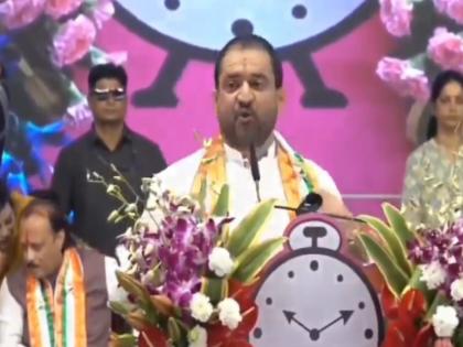 I will never forget the support given by citizens Sunil Shelke was emotional sunil tatkare patted his back | Video: 'नागरिकांनी दिलेली साथ मी कधी विसरणार नाही', सुनील शेळके भावुक, तटकरेंनी पाठ थोपटली