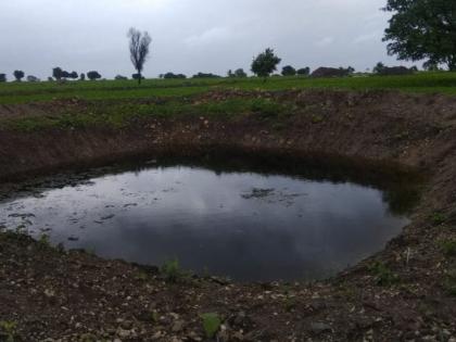 Sowing of small rains in Buldhana district | अल्प पावसाचा बुलडाणा जिल्ह्यातील शेततळ्यांना फटका