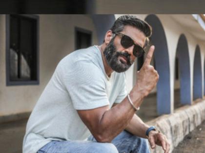 suniel-shetty-128-gilrs-from-sex-trafficing-and-arranged-return-flight-to-nepal-lade-sure-they-all-reach-home-safely | Suniel Shetty : सिनेमात नाही तर खऱ्या आयुष्यातही सुनील शेट्टी आहे 'हिरो'; १२८ मुलींना...