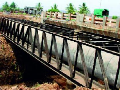 Surat engineer will ensure smooth water supply to Kolhapur, plans to provide water through Shingnapur scheme | सुरतचा अभियंता करणार कोल्हापूरचा पाणीपुरवठा सुरळीत, शिंगणापूर योजनेतून पाणी देण्याचे नियोजन Surat engineer will ensure smooth water supply to Kolhapur, plans to provide water through Shingnapur scheme | सुरतचा अभियंता करणार कोल्हापूरचा पाणीपुरवठा सुरळीत, शिंगणापूर योजनेतून पाणी देण्याचे नियोजन