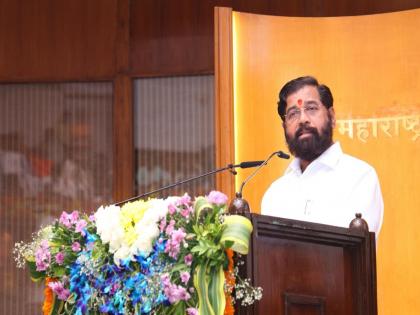 Eknath Shinde in the role of Ramdas Athawale, everyone laughed at Gavai's felicitation ceremony | कुजबुज! रामदास आठवलेंच्या भूमिकेत एकनाथ शिंदे, गवईंच्या सत्कार सोहळ्यात सगळे हसले Eknath Shinde in the role of Ramdas Athawale, everyone laughed at Gavai's felicitation ceremony | कुजबुज! रामदास आठवलेंच्या भूमिकेत एकनाथ शिंदे, गवईंच्या सत्कार सोहळ्यात सगळे हसले