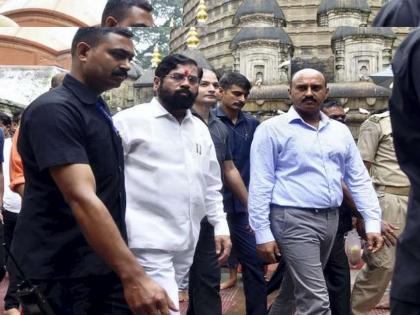 CM Eknath Shinde preparing to go to Guwahati again For Kamakhya Devi; MLA will go in stages | Eknath Shinde: मध्यावधीचे वारे? एकनाथ शिंदे पुन्हा गुवाहाटीला जाण्याच्या तयारीत; आमदार टप्प्याटप्प्याने निघणार